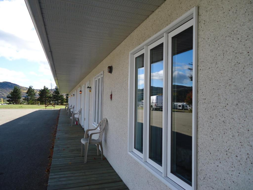 Maison Chez Laurent Hotel Baie-Saint-Paul Exterior photo