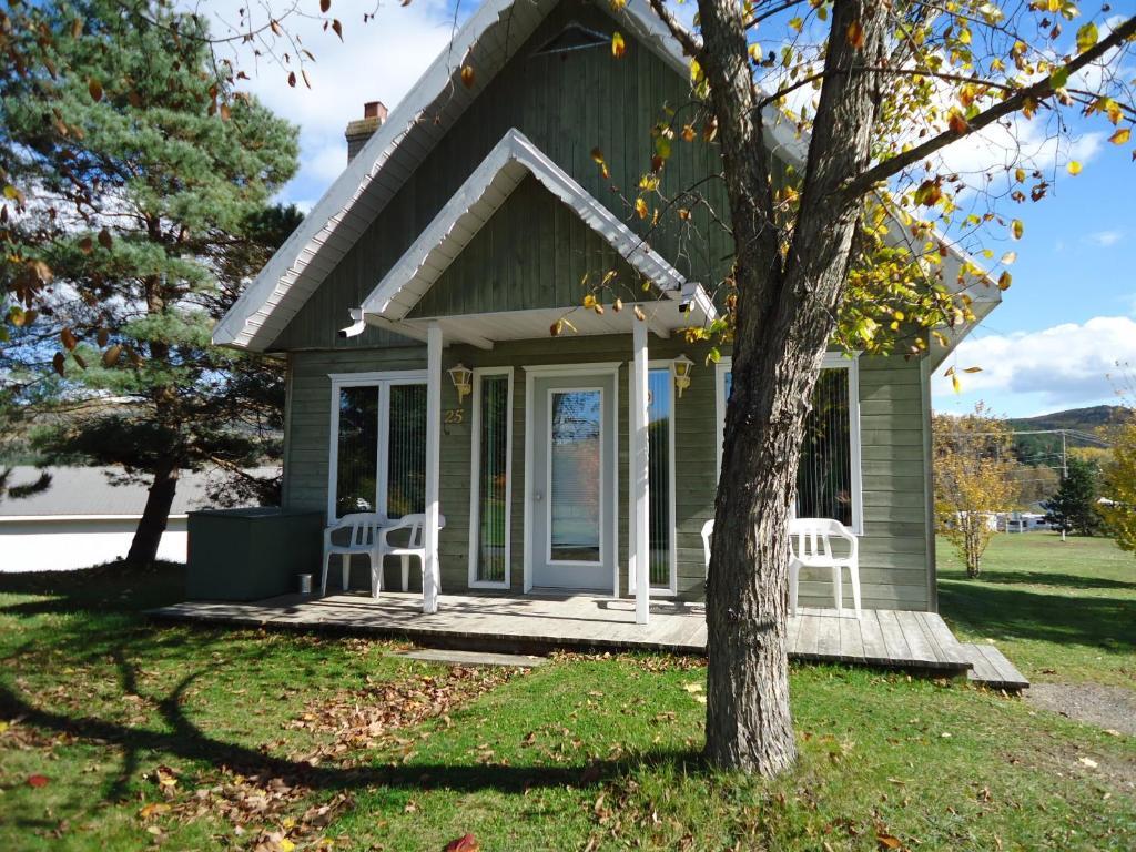 Maison Chez Laurent Hotel Baie-Saint-Paul Exterior photo